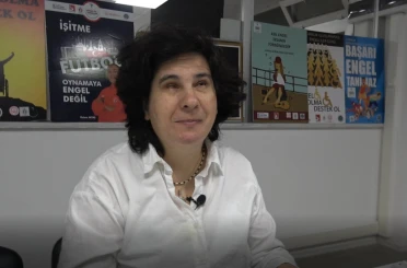 Görme engelli 3 çocuk annesi Çiler Kocaman’ın ’Braille’ alfabesiyle okuma azmi 