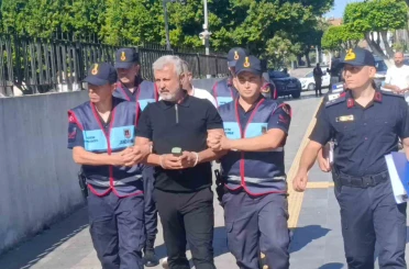 Gözaltına alınan eski Manavgat Belediye Başkanı Şükrü Sözen adliyeye sevk edildi 