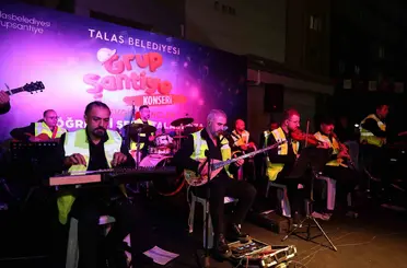 Grup Şantiye Melikgazi Kız Yurdunu coşturdu
