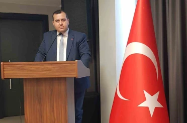 Güleç; "Öğretmenlerimiz umutsuz, öğretmenlerimiz yorgun" 