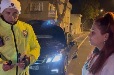 Gülerek üfledi, ağlayarak ayrıldı: 0.29 promil alkollü çıkan aday sürücünün ehliyeti iptal edildi 