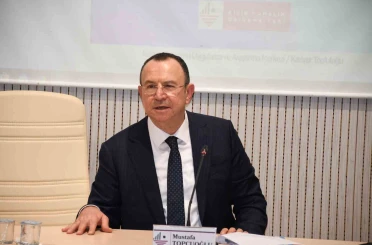 Gülsan Holding Yönetim Kurulu Başkanı Mustafa Topçuoğlu, Kilis’te Üniversitelilerle buluştu 