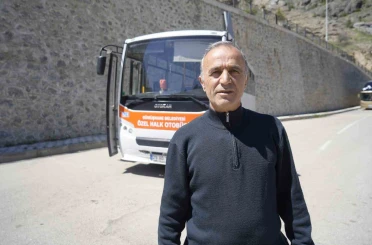 Gümüşhane’de fenalaşan yolcu hastaneye dolmuşla yetiştirildi 