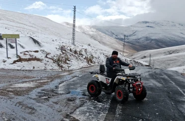 Gümüşhane’de hava soğudu, yüksekler kara teslim oldu 
