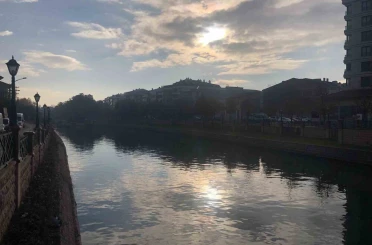 Güneş ve Porsuk Çayı’nın uyumu ortaya kartpostallık görüntüler çıkardı 