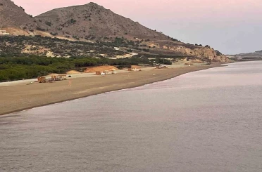 Güneşin en son battığı yere 10 bin kişilik plaj yapıldı 