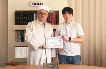 Güney Koreli genç Bolu’da Müslüman oldu 