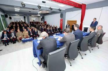 Güroymak’ta "İlçe Koordinasyon, İstişare ve Muhtarlar Toplantısı" düzenlendi 
