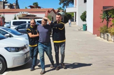 ’Gürültü’ kavgasında babayı öldürüp kızını yaralayan komşu adliyeye sevk edildi 