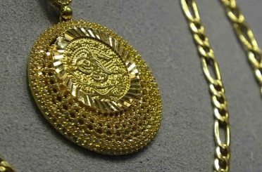 Güvenli liman altın yatırımcısını güldürdü, döviz ise üzdü 