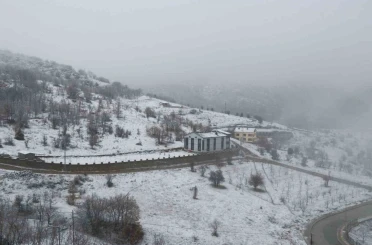 Hadim’de kar yağışı başladı