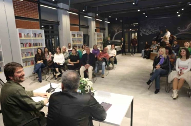 Hakan Bıçakçı, TikTok çağında edebiyatı sürdürmeyi Nilüfer’de anlattı 