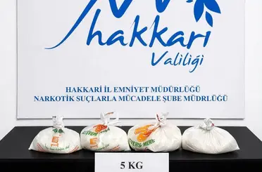 Hakkari’de 5 adrese uyuşturucu operasyonu
