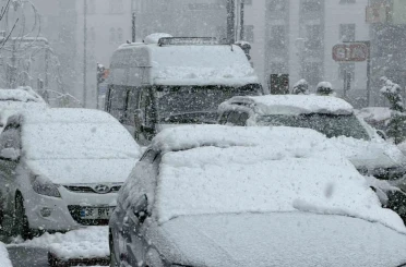Hakkari’de 60 yerleşim yerinin yolu kapandı 