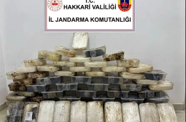 Hakkari’de 81 kilo 133 gram metamfetamin ele geçirildi 