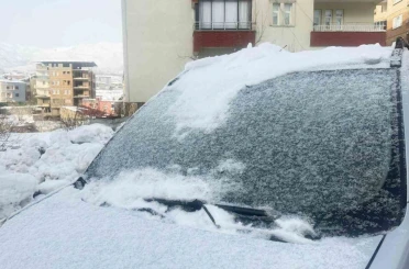 Hakkari’de dondurucu soğuklar 