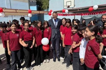 Hakkâri’de İlköğretim Haftası coşkusu 