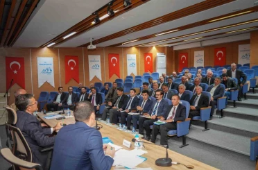 Hakkâri’de köylerin sorunları masaya yatırıldı 