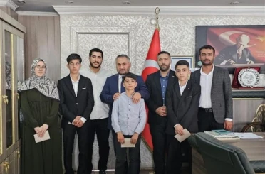 Hakkari’de "Kur’an-ı Kerim’i Yüzünden Güzel Okuma ve Hafızlık Yarışması" yapıldı 