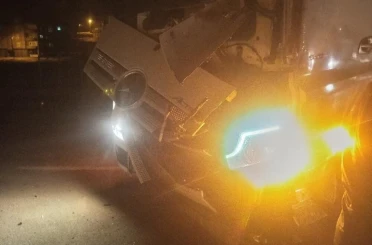 Hakkari’de tır ile minibüs çarpıştı: 1 yaralı 