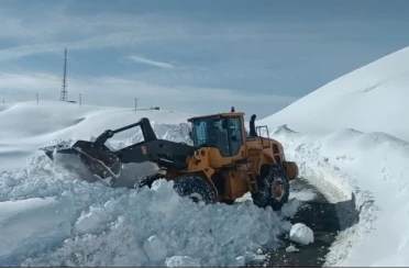 Hakkari’de tüm köy yolları ulaşıma açıldı 