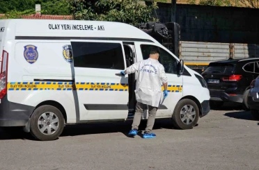 Hal güvenlik görevlisi alacak-verecek kavgasında zabıtayı ayağından vurdu 
