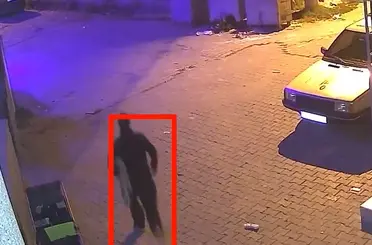 Halı hırsızlığı kamerada
