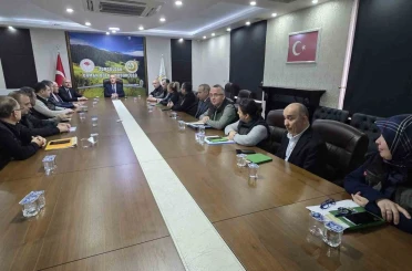 Halil Oflu yönetim kadrosuyla ilk toplantısını gerçekleştirdi 