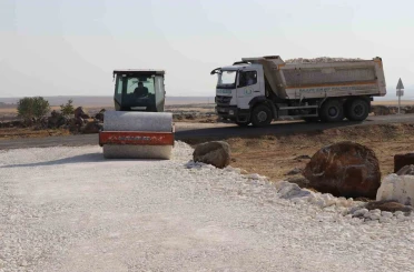 Haliliye Belediyesi’nden kırsal mahallelerde yol çalışması 