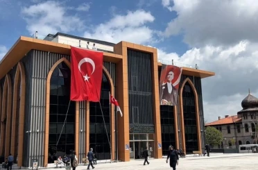 Halk kütüphanesi hafta sonları da açık olacak 