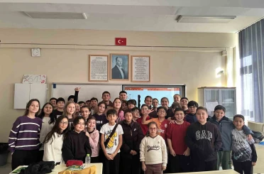 Halkla ilişkiler öğrencilerinden örnek başarı 