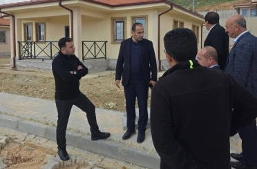 Harmanlı Beldesinde kalıcı konutlar ve cami inşaatı incelendi 