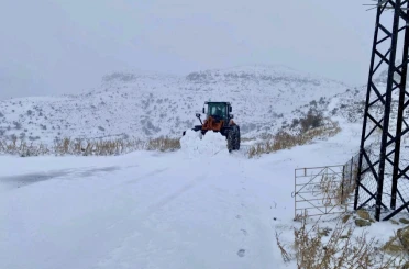 Hasankeyf’te kapanan köy yolu yeniden ulaşıma açıldı 