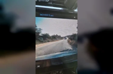Hatalı sollama yapan hafriyat kamyonu kamerada 