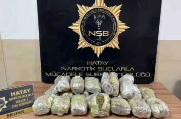 Hatay’da 8 kilo 900 gram esrar yakalandı: 4 tutuklama 