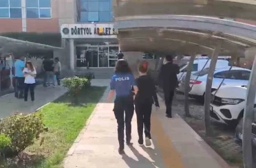 Hatay’da hapis cezası ile aranan 2 kişi yakalandı 