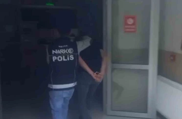 Hatay’da hapis cezası ile aranan 2 şahıs yakalandı