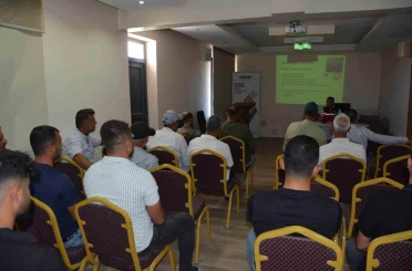 Hatay’da hayvan sağlığı için aşılama ve üretici eğitimleri sürüyor 