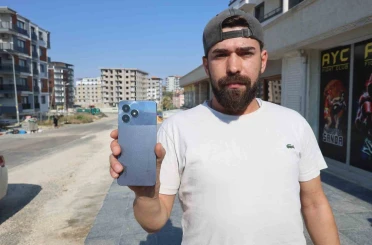 ’Hatıraları buradadır’ dediği cep telefonun sahibini günlerdir arıyor 
