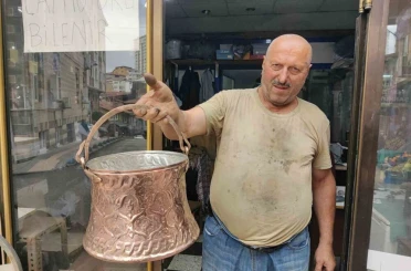 Hatıraları parlatıyor 