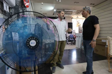 Havaların ısınmasıyla, vatandaşlar klima ve vantilatörlere yöneldi 