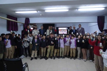 Havran İmam Hatip Ortaokulu’nda organik tarım ve iyi tarım uygulamaları eğitimi verildi 