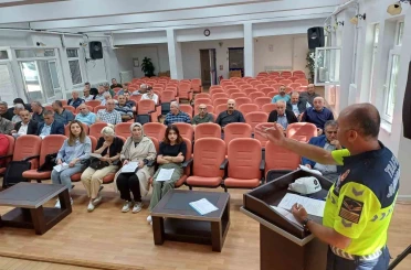 Havza’da okul servis sürücülerine ve rehber personele trafik eğitimi 