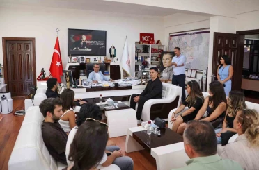 Hayallerine ulaşan gençler Başkan Yetişkin ile buluştu 