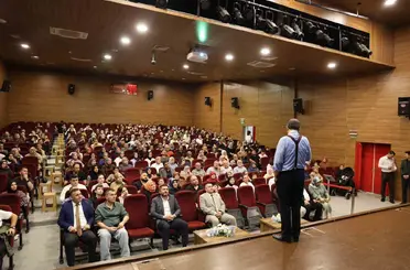Hayati İnanç, Vezirköprü’de kitapseverlerle buluştu

