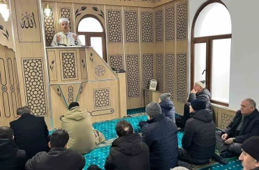 Hayırsever iş insanı babası adına cami yaptırdı 