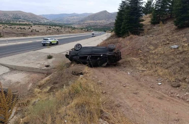 Hekimhan’da otomobil drenaj kanalına düştü: 1 yaralı