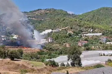Helikopter pilotunun dikkati sayesinde yangın büyümeden söndürüldü