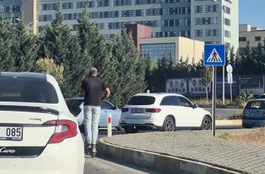 Hem kendi hem trafiğin can güvenliğini hiçe saydı 