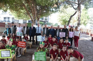 ’’Her Çocuk Bir Fidan’’ etkinliği için öğrenciler fidan dikti